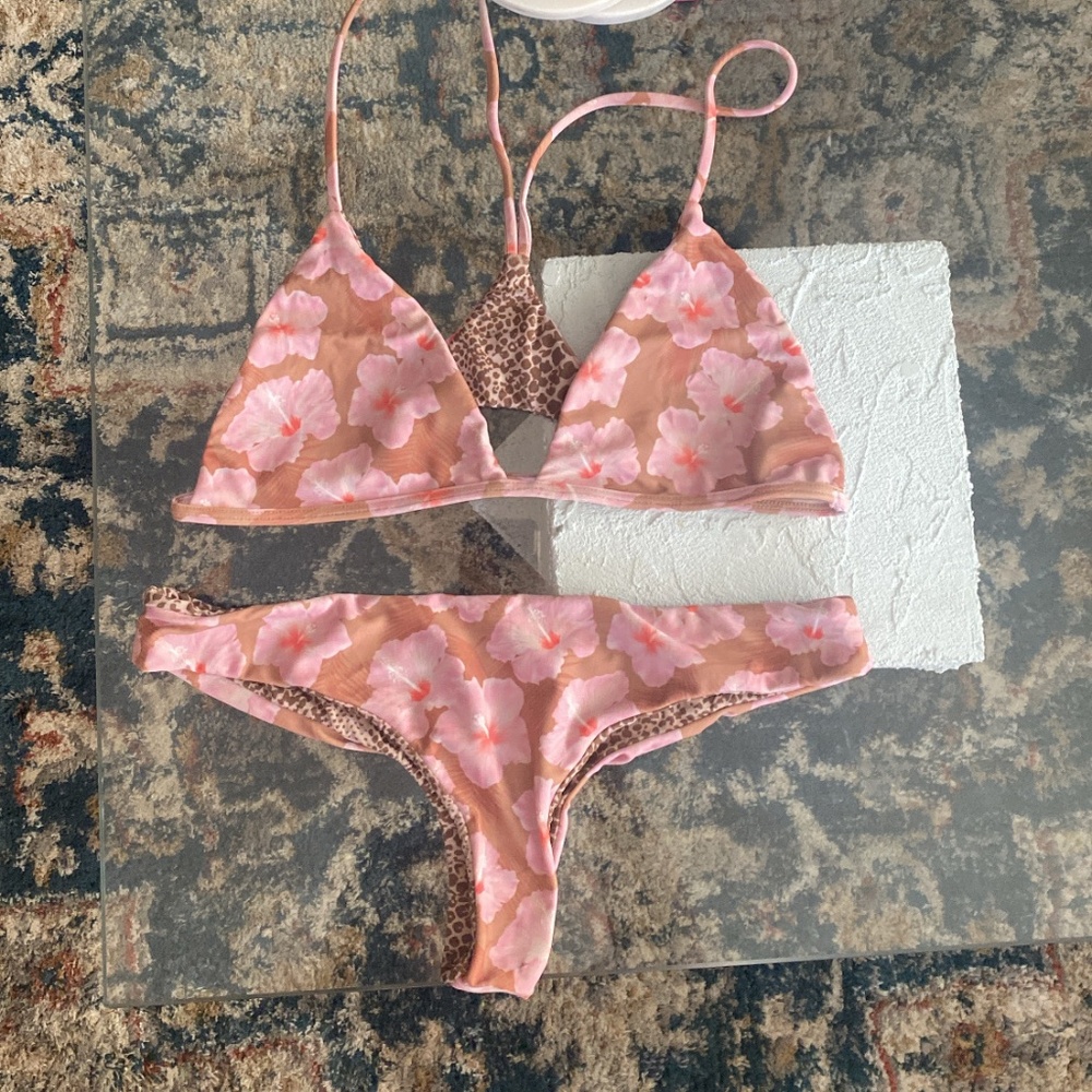 Acacia Mahalo Capsule Set